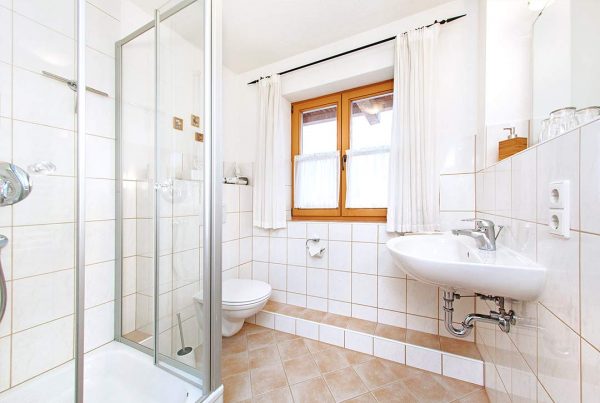 Ferienwohnung Unterberg - Bad mit Dusche